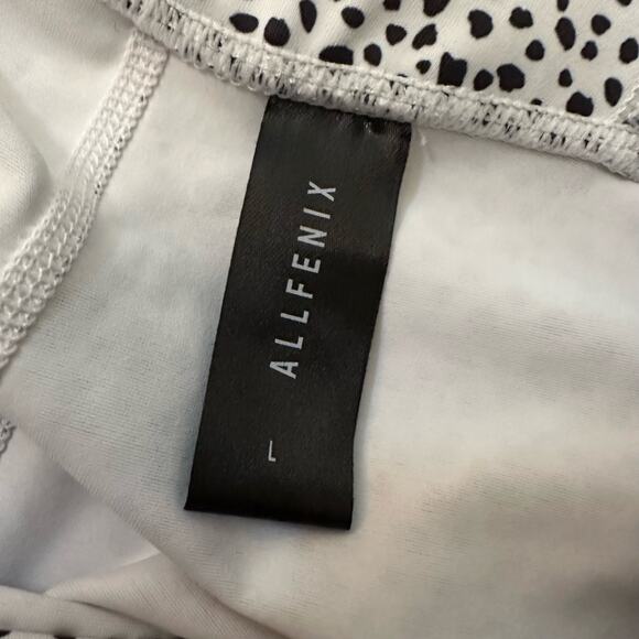 All Fenix white & black dot print leggings size L - Picture 5 of 9
